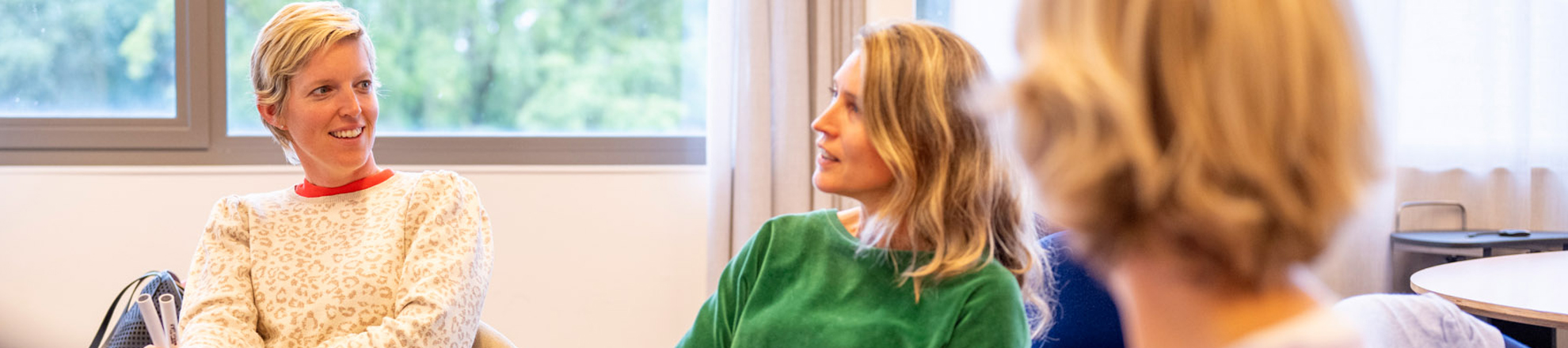 Vrouwelijke deeltijdstudenten Leiderschap in transities in klaslokaal Wageningen