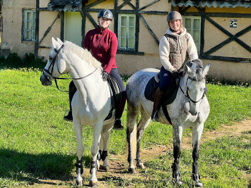 Lara en Sara studenten Hippische Bedrijfskunde semester in Coimbra