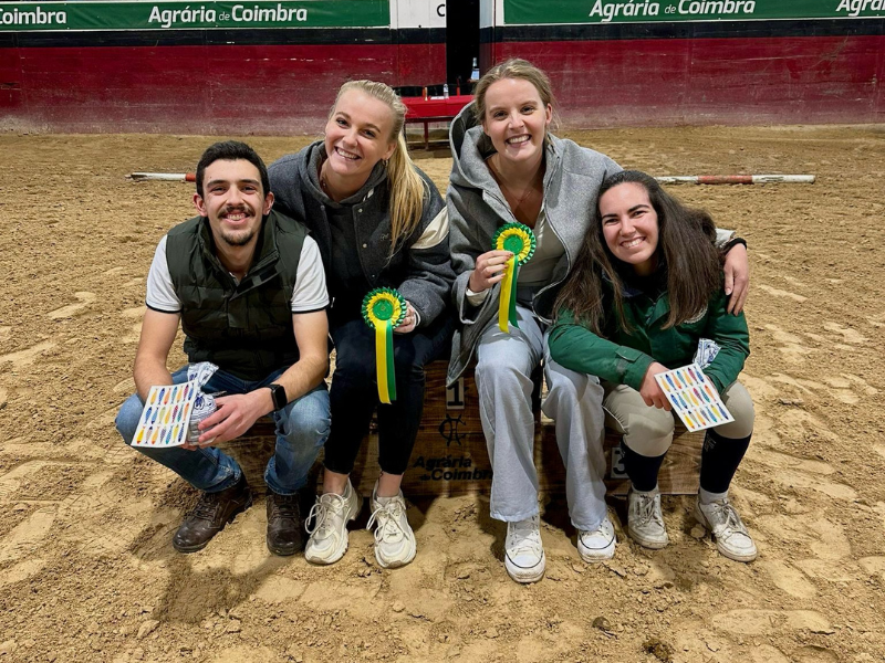 Lara en Sara studenten Hippische Bedrijfskunde semester in Coimbra