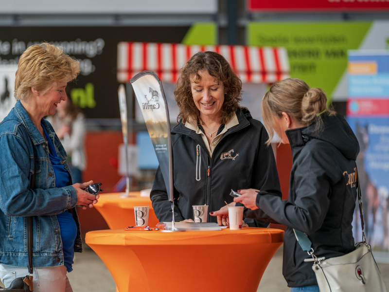 Symposium onderzoek naar welzijn van coach- en therapiepaarden