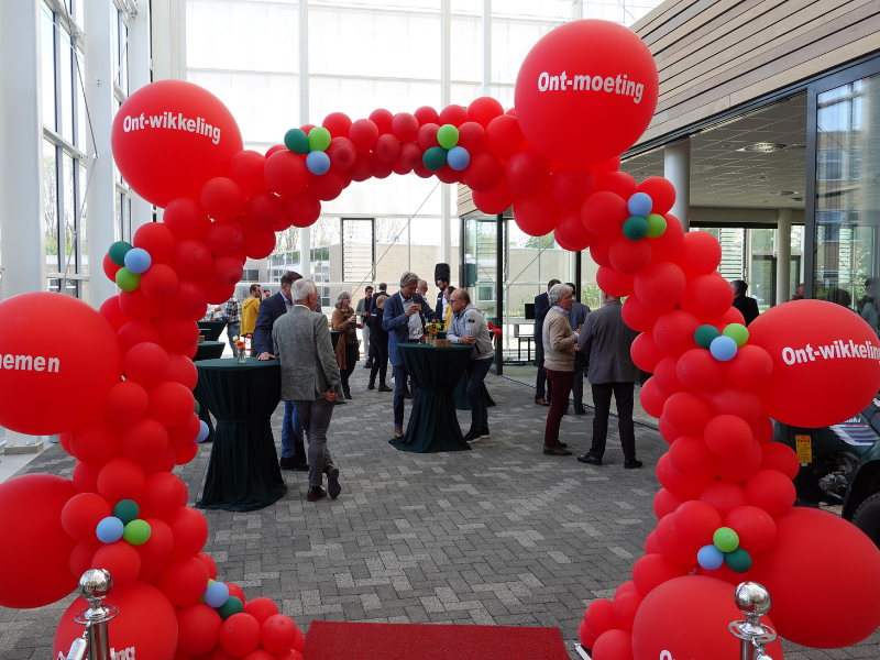 Life lezing 2022 waar markt en overheid falen Een pleidooi voor regionaal samenleven en samenwerken