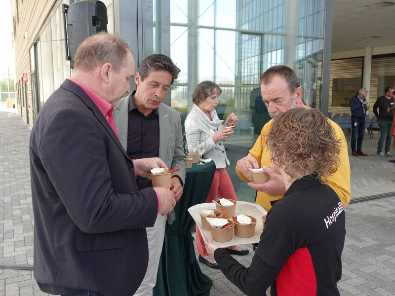 Life lezing 2022 waar markt en overheid falen Een pleidooi voor regionaal samenleven en samenwerken
