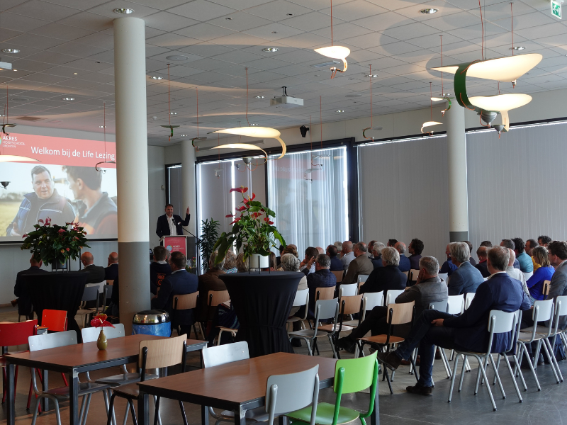 Life lezing 2022 waar markt en overheid falen Een pleidooi voor regionaal samenleven en samenwerken