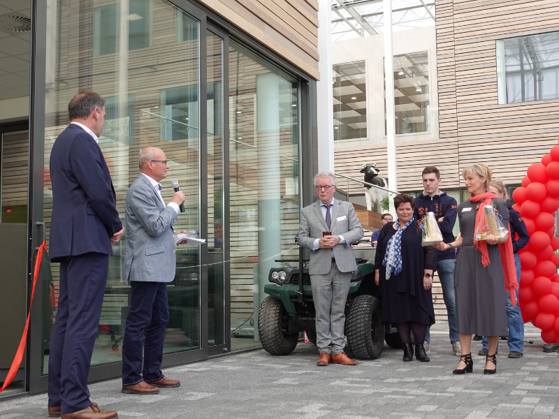 Life lezing 2022 waar markt en overheid falen Een pleidooi voor regionaal samenleven en samenwerken