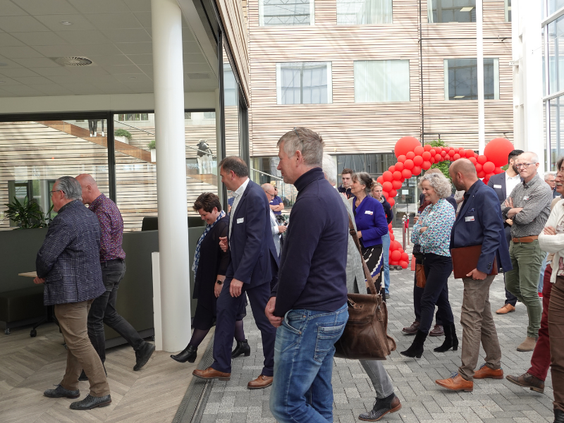 Life lezing 2022 waar markt en overheid falen Een pleidooi voor regionaal samenleven en samenwerken