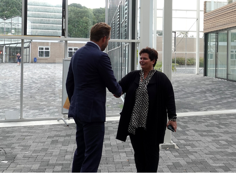Minister Hugo de Jonge start werkbezoek bij Aeres Hogeschool Dronten