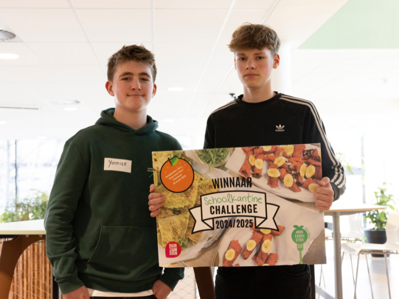 De winnaars van de wedstrijd gezonde snacks bij Aeres Hogeschool Almere