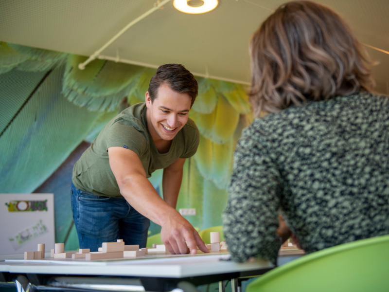 Associate degree voltijd opleiding Docent en kennismanager Tuin en landschap Aeres Hogeschool Wageningen