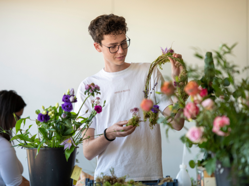student bloemsierkunst
