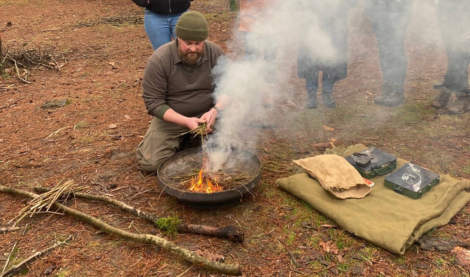bushcraft rook vuur maken